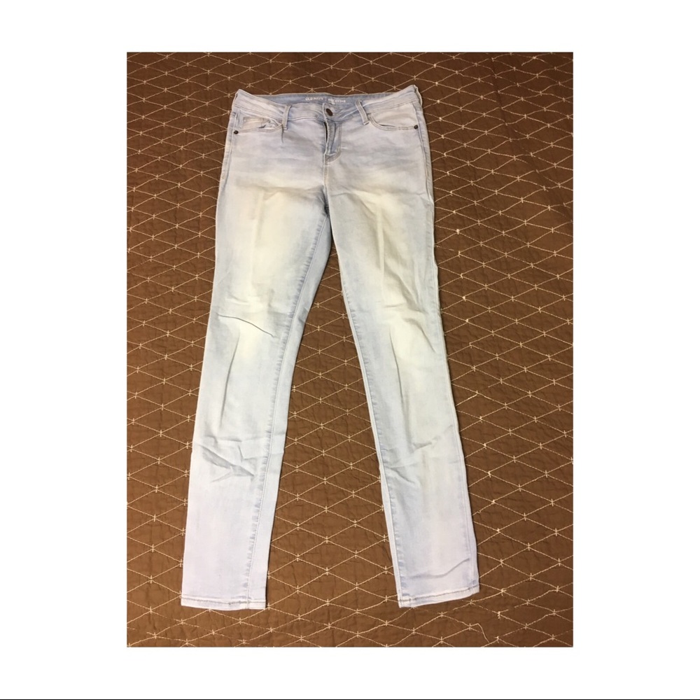 Old Navy size 6 Regular Rockstar Mid-rise